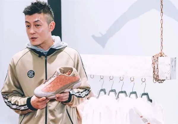 港星转行创业成功_退出娱乐圈香港男星_香港娱乐圈衰落